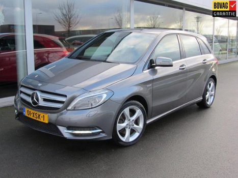 Mercedes-Benz B-klasse - 200 Ambition urban , wegklapbare trekhaak - 1