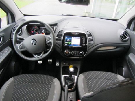 Renault Captur - 1.3 TCe Intens 150 PK navigatie , achteruitrijcamera - 1