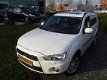 Mitsubishi Outlander - 2.0 Edition Two - 1 - Thumbnail