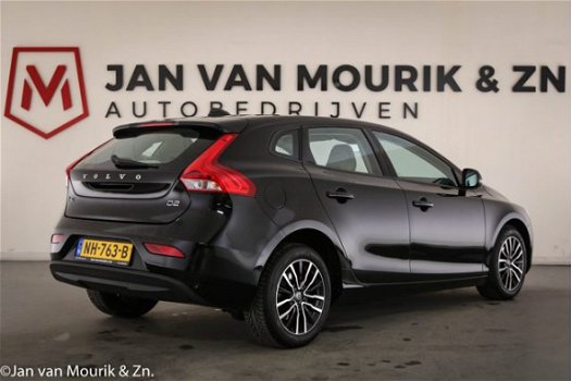 Volvo V40 - 2.0 D2 Nordic+ | LED | STANDKACHEL | CLIMA | CRUISE | NAVI | PDC - 1