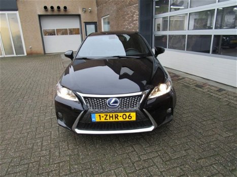 Lexus CT 200h - F Sport Line - 1