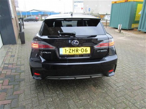 Lexus CT 200h - F Sport Line - 1