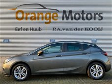 Opel Astra - 1.4 Online Edition
