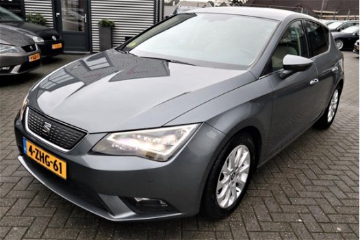 Seat Leon - 1.6 TDI Limited Edition II | Leder interieur | Navigatie | Stoelverwarming | Xenon | NAP - 1