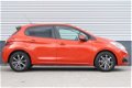 Peugeot 208 - 1.2 BLUE LION APPLE CARPLAY NAVI PDC CRUISE LM GETINT GLAS ORANGE POWER BLACK ROOF FIN - 1 - Thumbnail