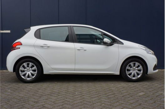 Peugeot 208 - Active 82 pk Navigatie | Airco | Carplay | Cruise Control - 1