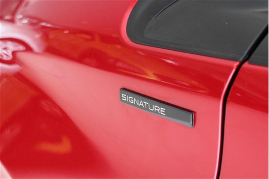 Peugeot 208 - 1.2 Puretech 82pk Signature | AIRCO | NAVIGATIE | LM VELGEN - 1