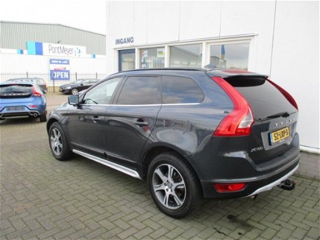 Volvo XC60 - 2.0T Momentum - 1