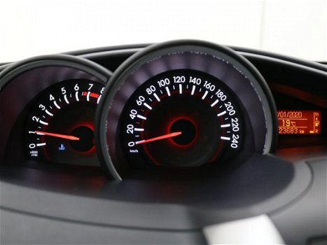 Toyota Verso - 7-persoons 1.8 Business | Navigatie | LM-Velgen | Bluetooth | - 1