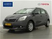 Toyota Verso - 5-persoons 1.6 Comfort | Airco | Cruise control | Bluetooth | - 1 - Thumbnail