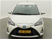 Toyota Yaris - 1.5 Hybrid Dynamic | Navigatie | LM-Velgen | Bluetooth | - 1 - Thumbnail