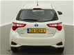 Toyota Yaris - 1.5 Hybrid Dynamic | Navigatie | LM-Velgen | Bluetooth | - 1 - Thumbnail