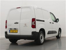 Peugeot Partner - 1.6 BlueHdi 100pk Premium 3-zits | Navigatie | Airco | Parkeersensoren | Cruise Co