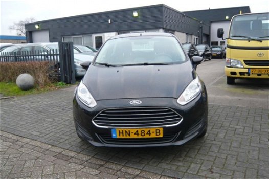 Ford Fiesta - 1.5 TDCi Style Lease 5 Deurs AIRCO NAVIGATIE EURO 6 - 1