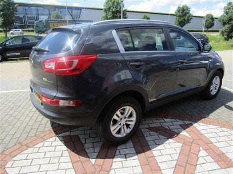 Kia Sportage - 1.6i x-ecutive Vibe Navigatie - 1