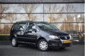 Volkswagen Touran - 1.6 Business 7p - 1 - Thumbnail