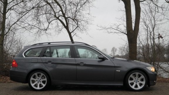 BMW 3-serie Touring - 330d - Automaat - Airco - Elek.pakket - Vol opties - Inruil mogelijk - 1