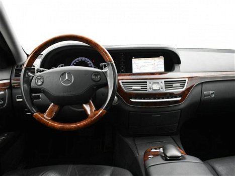 Mercedes-Benz S-klasse - 320 CDI PRESTIGE PLUS 1e EIGENAAR + NACHTZICHT / DISTRONIC / STOELVENTILATI - 1