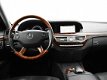 Mercedes-Benz S-klasse - 320 CDI PRESTIGE PLUS 1e EIGENAAR + NACHTZICHT / DISTRONIC / STOELVENTILATI - 1 - Thumbnail