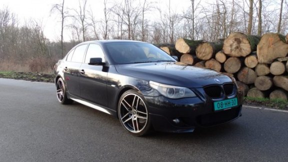 BMW 5-serie - 525i E60 Automaat / M Pakket / LEDER - 1