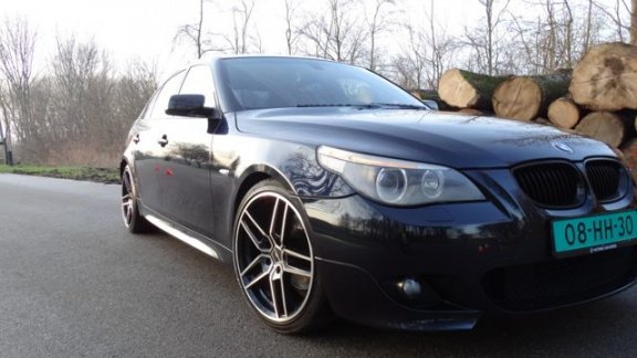 BMW 5-serie - 525i E60 Automaat / M Pakket / LEDER - 1