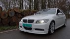 BMW 3-serie - 325i E90 Sedan Automaat / Leder/ M pakket / 39000 KM - 1 - Thumbnail
