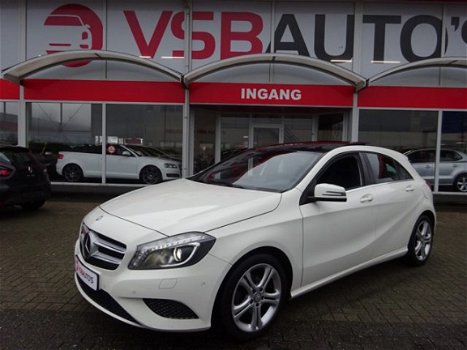 Mercedes-Benz A-klasse - A180 AUT. 122PK PANO-DAK NAVI HALF-LEER LED XENON AIRCO LMV PDC - 1