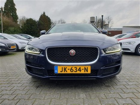 Jaguar XE - 2.0 D Portfolio *NAVI+LEDER+XENON+MERIDIAN+ECC+PDC - 1