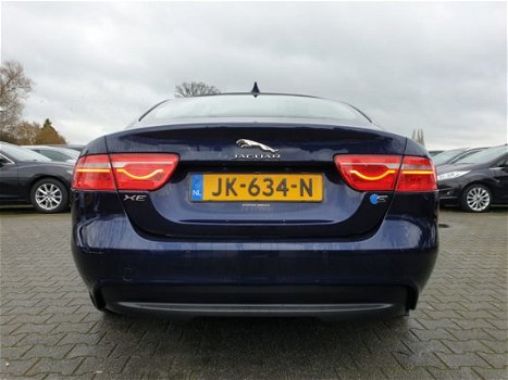 Jaguar XE - 2.0 D Portfolio *NAVI+LEDER+XENON+MERIDIAN+ECC+PDC - 1