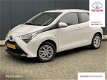 Toyota Aygo - 1.0 VVT-i X-Play Apple CarPlay en Android Auto - 1 - Thumbnail