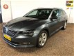 Skoda Superb Combi - 1.6 TDI Ambition Business | Clima | Navi | PDC | Front assit | Trekhaak - 1 - Thumbnail