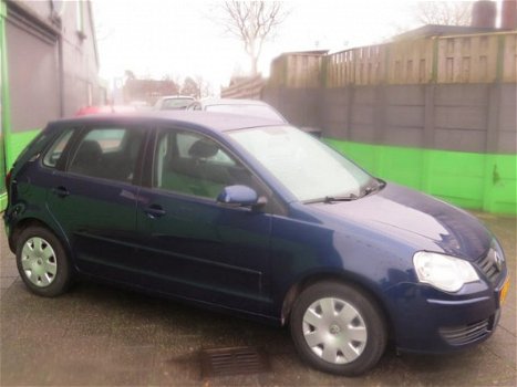 Volkswagen Polo - 1.4-16V Optive - 1