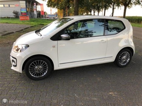 Volkswagen Up! - - 1.0 cheer up Airco / Dealer onderhouden / Nieuwstaat / - 1