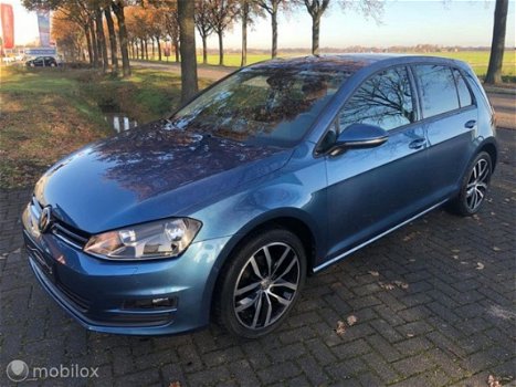 Volkswagen Golf - VII TSI / PDC V en A / Stuurbediening / - 1