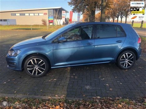 Volkswagen Golf - VII TSI / PDC V en A / Stuurbediening / - 1