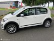 Volkswagen Up! - - 1.0 BMT cross up 1 X VW UP. Cross / 75 pk / Garantie / - 1 - Thumbnail