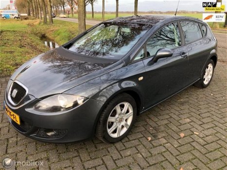 Seat Leon - - 1.9 TDI Stylance Navigatie / PDC / Clima/ Stuurwielbediening / - 1