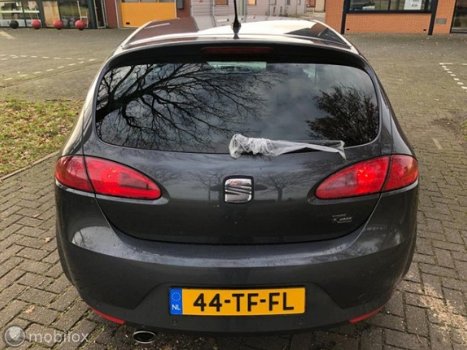 Seat Leon - - 1.9 TDI Stylance Navigatie / PDC / Clima/ Stuurwielbediening / - 1