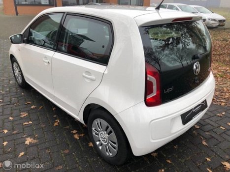 Volkswagen Up! - - 1.0 move up BlueMotion Navigatie / Airco / Nieuwstaat auto / - 1