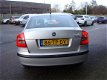 Skoda Octavia - 1.6 Ambiente - 1 - Thumbnail