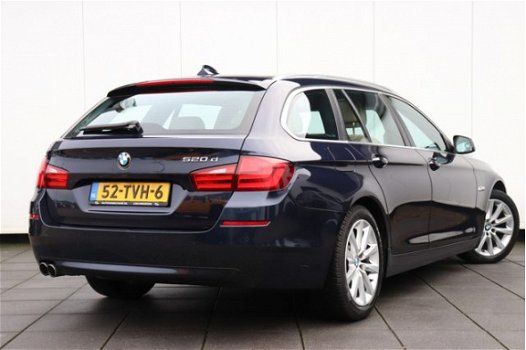 BMW 5-serie Touring - 520d High Executive | 184 PK | NAVI | LEDER | PANO | CRUISE | CLIMATE | LMV | - 1