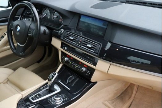 BMW 5-serie Touring - 520d High Executive | 184 PK | NAVI | LEDER | PANO | CRUISE | CLIMATE | LMV | - 1