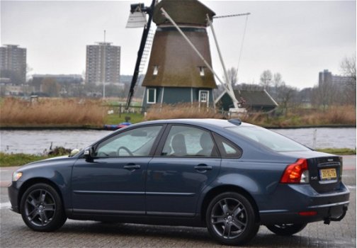 Volvo S40 - 2.0D Edition II Dealer onderhouden, Leder, Boekjes - 1