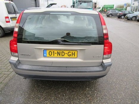 Volvo V70 - 2.4 140pk - 1