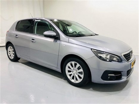 Peugeot 308 - 1.2 PureTech Style Navi - 1