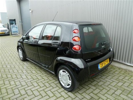 Smart Forfour - 1.0 Spring Edition III Airco/Audio/1e eigenaar/ zeer netjes - 1