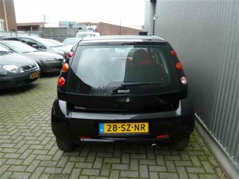 Smart Forfour - 1.0 Spring Edition III Airco/Audio/1e eigenaar/ zeer netjes - 1