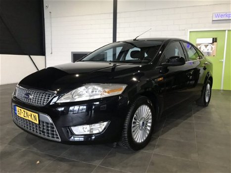 Ford Mondeo - 2.0-16V Titanium Airco ECC | Navigatie | Cruise Control | Parkeersensoren | Bluetooth - 1