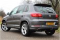 Volkswagen Tiguan - 1.4 TSI R-Line Panoramadak Xenon Navigatie Led Trekhaak Orig.Nederlands - 1 - Thumbnail