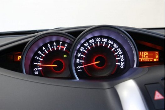 Toyota Verso - 1.8 VVT-i Business # AUTOMAAT + NAVIGATIE - 1